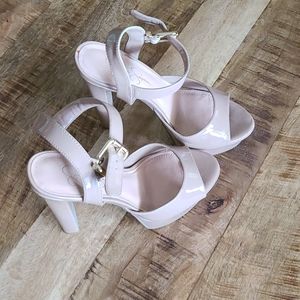Jessica Simpson Nude Patent heels size 7/5